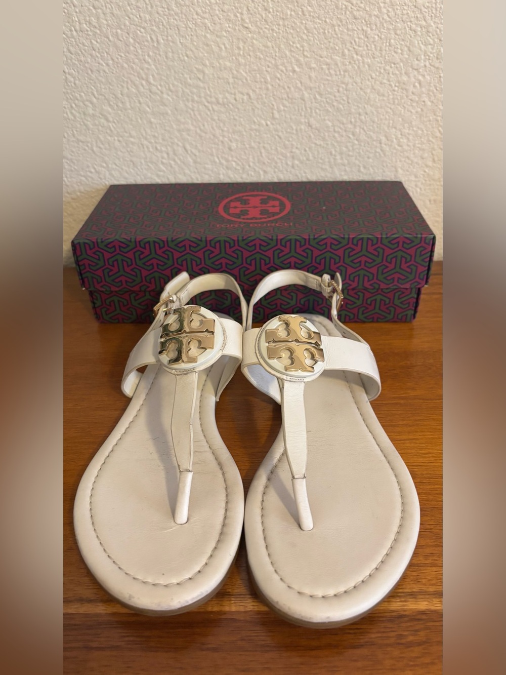 Tory Burch White Leather T-Strap Sandals with Gold Logo Medallion
